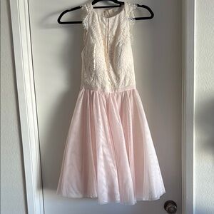 Elegant Ted Baker Pitara Open Back Lace and Tulle Cocktail Dress - size 0